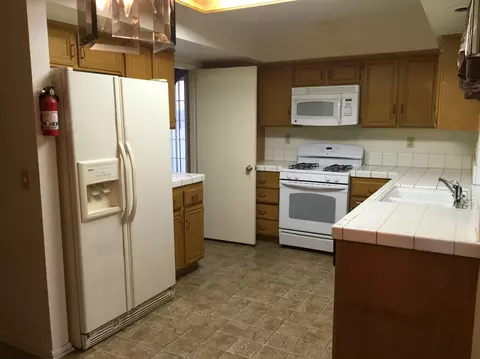 2114 Scott Ave, Palmdale, CA 93550 photo 7