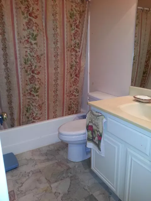 1036 Lightcap St, Lancaster, CA 93535 photo 10