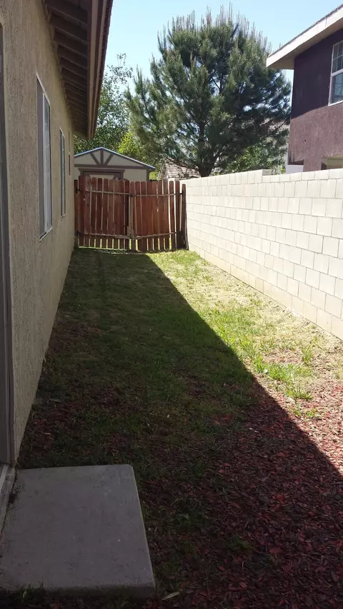 45533 Pickford Ave, Lancaster, CA 93534 photo 26