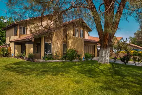 44111 Sancroft Ave, Lancaster, CA 93535 photo 4