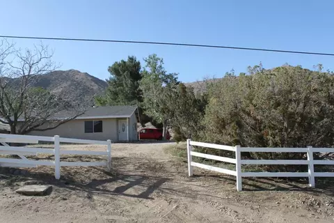 1110 Searchlight Ranch Rd, Acton, CA 93510 photo 2