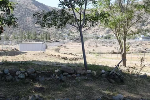 1110 Searchlight Ranch Rd, Acton, CA 93510 photo 11