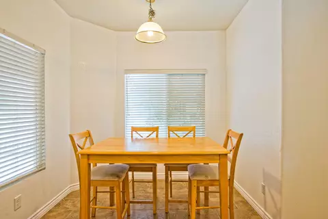 1735 Windermere Dr, Lancaster, CA 93534 photo 14