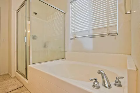 1735 Windermere Dr, Lancaster, CA 93534 photo 20