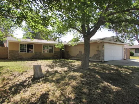 44122 Raysack Ave, Lancaster, CA 93535 photo 1
