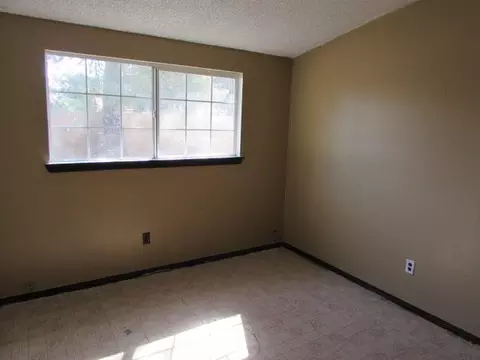 44122 Raysack Ave, Lancaster, CA 93535 photo 8