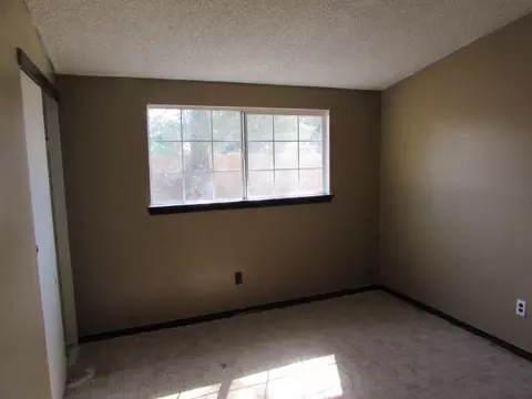 44122 Raysack Ave, Lancaster, CA 93535 photo 9