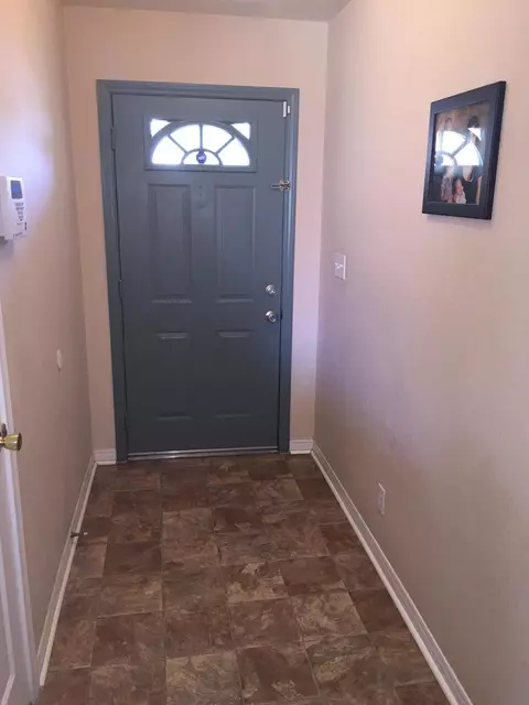 5523 Diamond St, Palmdale, CA 93552 photo 2