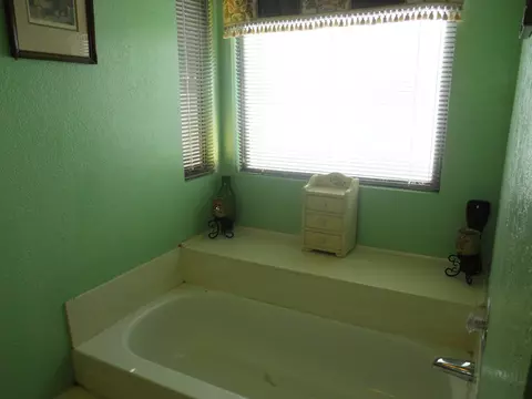 1034 Avenue J6 E, Lancaster, CA 93535 photo 11
