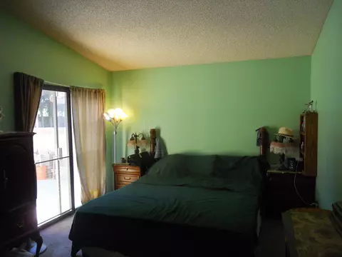 1034 Avenue J6 E, Lancaster, CA 93535 photo 9