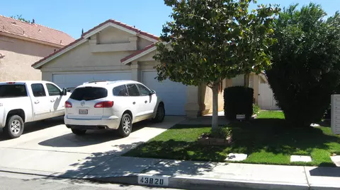 43820 8th St E, Lancaster, CA 93535 photo 1