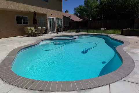 1402 Windsor Pl, Palmdale, CA 93551 photo 21