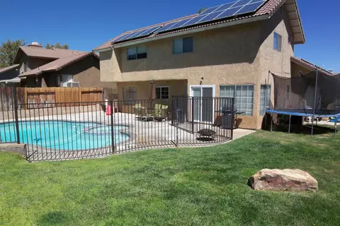 1402 Windsor Pl, Palmdale, CA 93551 photo 18