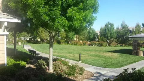 38239 Lone Tree Ct, Palmdale, CA 93550 photo 3