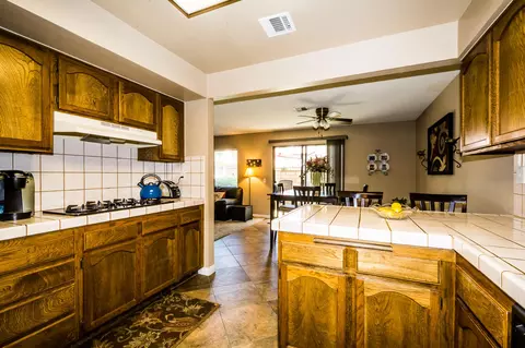 204 Eagle Ln, Palmdale, CA 93551 photo 10