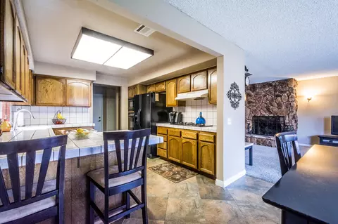 204 Eagle Ln, Palmdale, CA 93551 photo 8