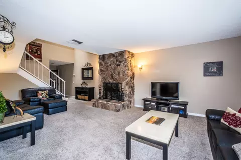 204 Eagle Ln, Palmdale, CA 93551 photo 6