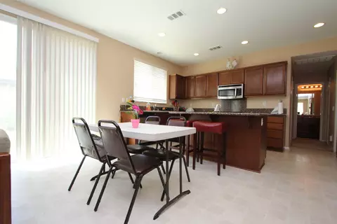 2218 Foxtail Dr, Palmdale, CA 93551 photo 8