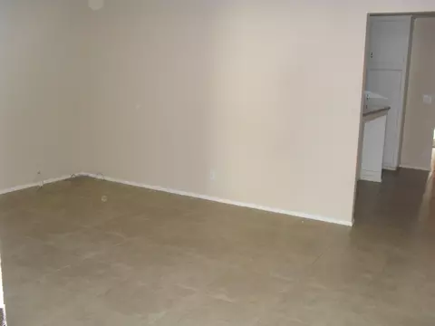 37515 4th St E, Palmdale, CA 93550 photo 3