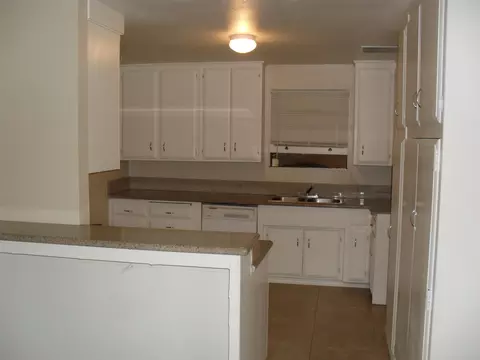 37515 4th St E, Palmdale, CA 93550 photo 8