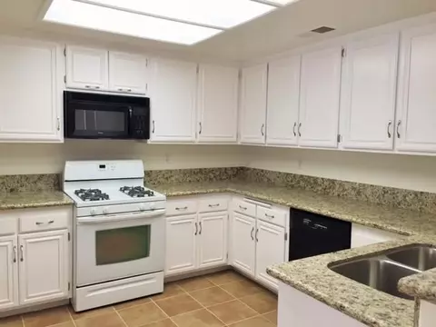 42410 57th St W, Lancaster, CA 93536 photo 5