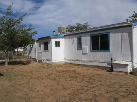 8787 Eaby Rd, Phelan, CA 92371 photo 3