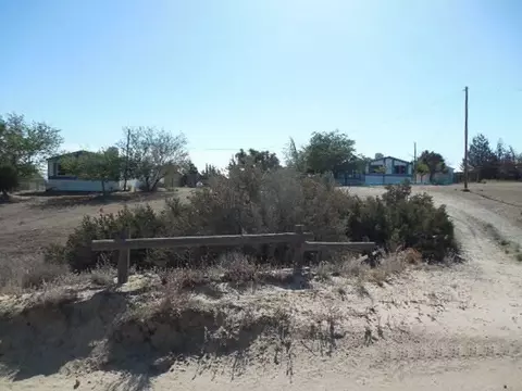 8787 Eaby Rd, Phelan, CA 92371 photo 1