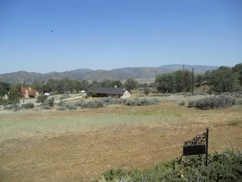 27201 Shut Out Pl, Tehachapi, CA 93561 photo 17