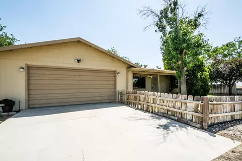 45240 70th St, Lancaster, CA 93535 photo 1