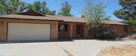 8024 Avenue E W, Lancaster, CA 93536 photo 1
