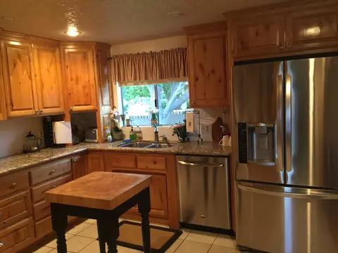 43426 7th St E, Lancaster, CA 93535 photo 4