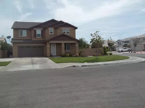 3028 Emerald Ln, Lancaster, CA 93535 photo 1