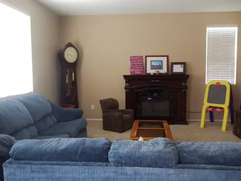 3028 Emerald Ln, Lancaster, CA 93535 photo 11