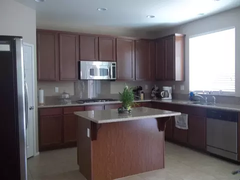 3028 Emerald Ln, Lancaster, CA 93535 photo 4