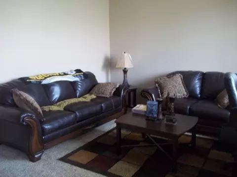 3028 Emerald Ln, Lancaster, CA 93535 photo 3