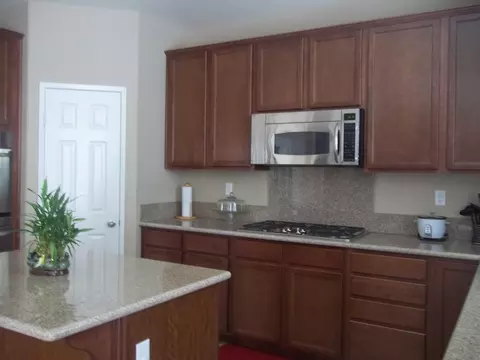 3028 Emerald Ln, Lancaster, CA 93535 photo 8