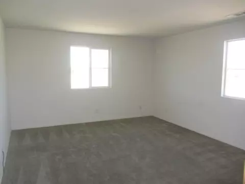 2159 E Donatello St, Lancaster, CA 93535 photo 6