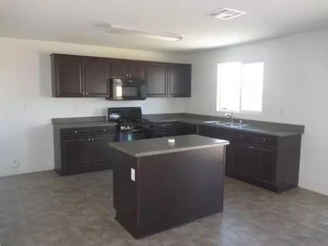 2159 E Donatello St, Lancaster, CA 93535 photo 11