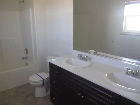 2159 E Donatello St, Lancaster, CA 93535 photo 28