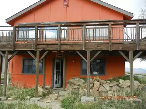 23655 Reindeer Dr, Tehachapi, CA 93561 photo 2