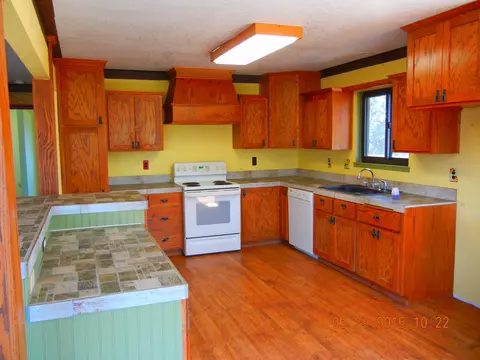 23655 Reindeer Dr, Tehachapi, CA 93561 photo 5
