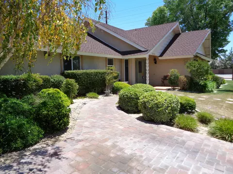 43604 22nd St W, Lancaster, CA 93536 photo 2
