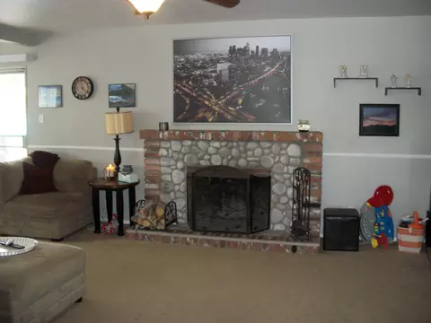 43635 Fig Ave, Lancaster, CA 93534 photo 4