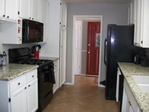 43635 Fig Ave, Lancaster, CA 93534 photo 3