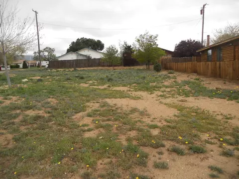 21601 Brook Dr, Tehachapi, CA 93561 photo 6