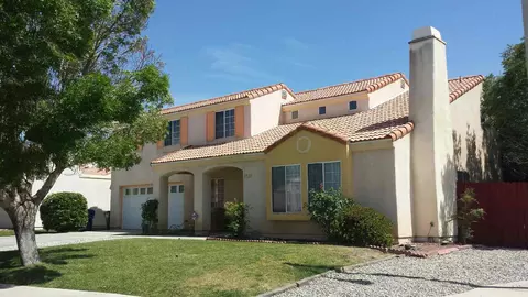 4724 Opal Ave, Palmdale, CA 93552 photo 1
