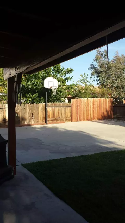 4724 Opal Ave, Palmdale, CA 93552 photo 4
