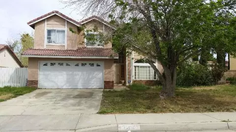 43638 16th St E, Lancaster, CA 93535 photo 1