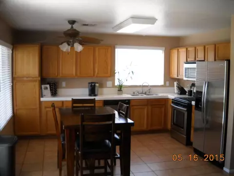 6242 Jonathon St, Lancaster, CA 93536 photo 10