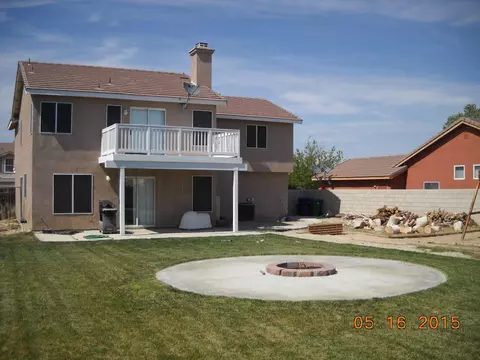 6242 Jonathon St, Lancaster, CA 93536 photo 2